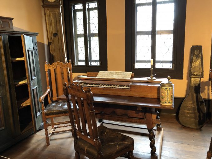 バッハハウス館内