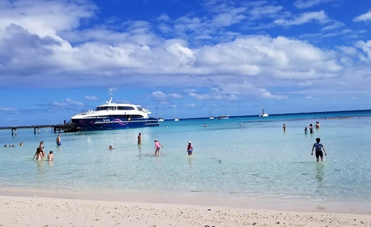 アメデ島の美しい海
