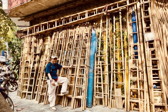 「竹のはしご屋さん？」我が家にも1つ欲しくて、機内に持ち込めないかと本気で考えました（笑）