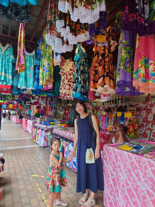 市内のマーケットでお買い物