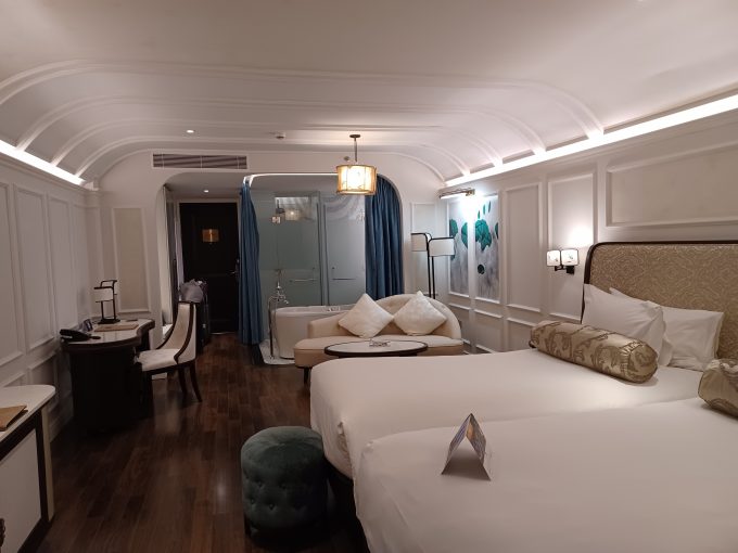 ホテルロイヤルホイアンMギャラリー