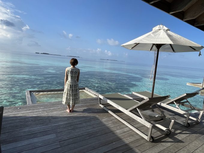 帰りの日は名残惜しそうにずっと海を眺めている奥さん。ほんとに素敵な時間をありがとうございました。