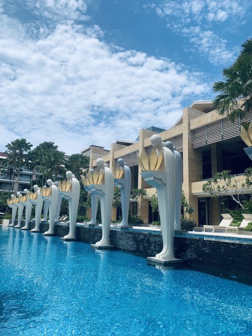 ムリアリゾート内プールのひとつ