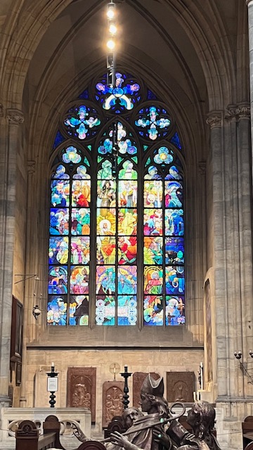 聖ヴィート大聖堂 ミュシャ ステンドグラス