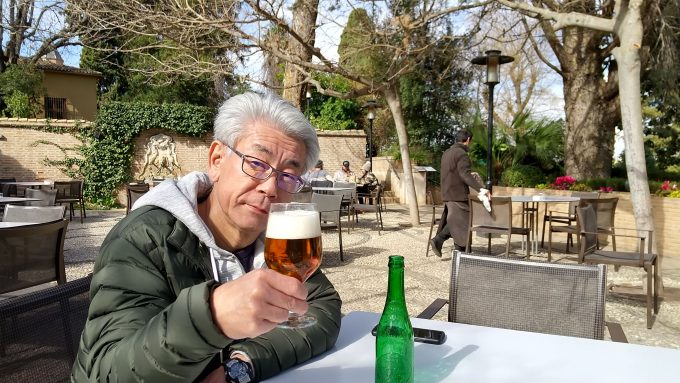 アルハンブラ宮殿パラドールのカフェ