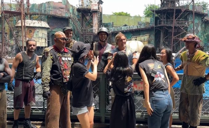 グリーティングタイムにキャストとの交流も