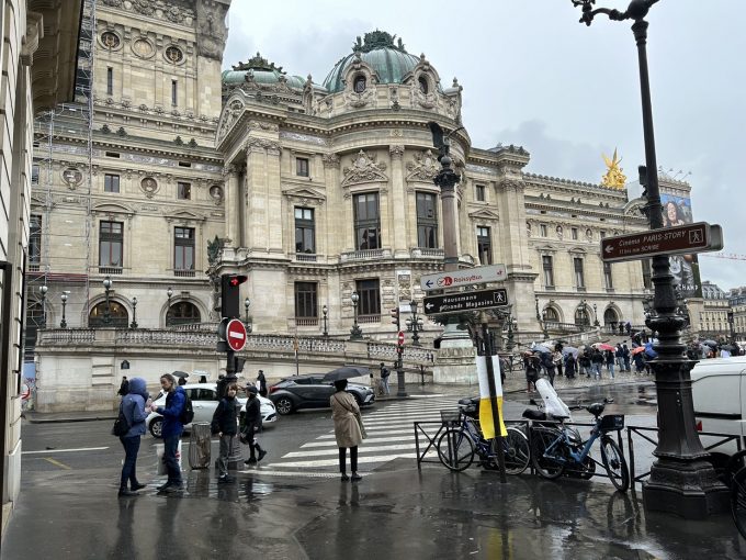 ホテルのすぐそばのオペラ座