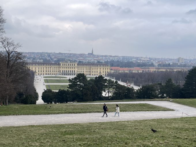 シェーンブルン宮殿の高台から見たウィーンの街並み