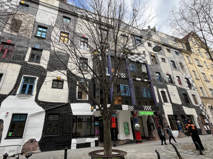 フンデルトヴァッサーの建築物をハシゴしました