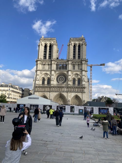 ノートルダム寺院