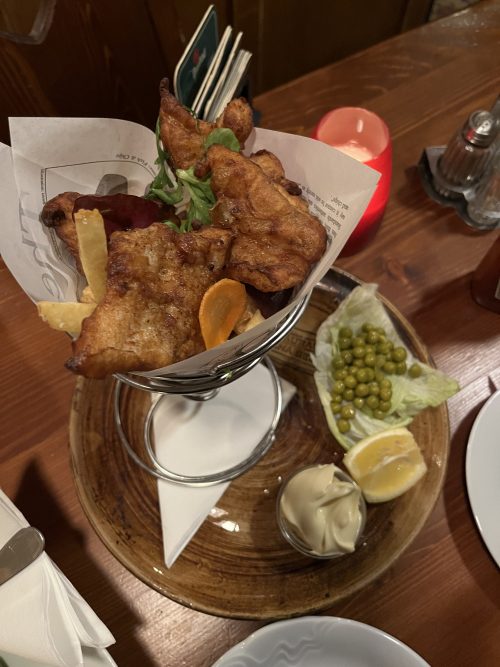 ジョンレノンウォール側のThe Wall Pub