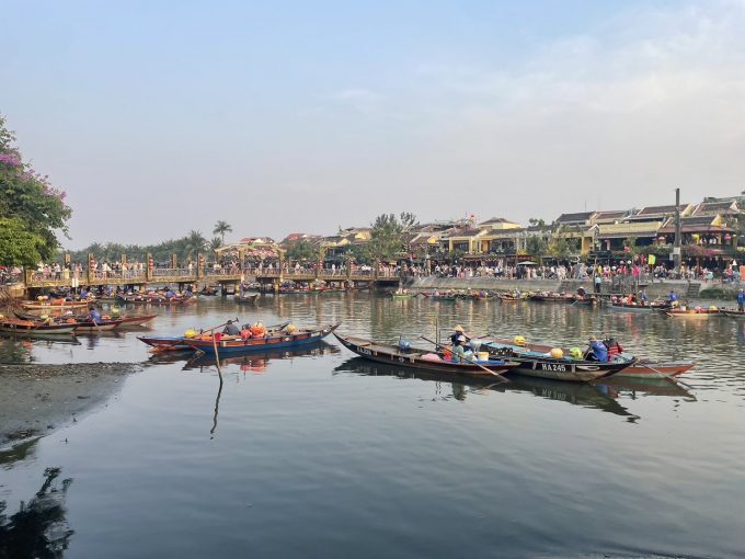 川では灯籠流しも楽しめました