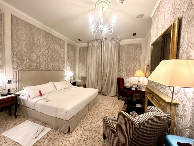 3日目、4日目に宿泊したホテル「エルパレス」の室内