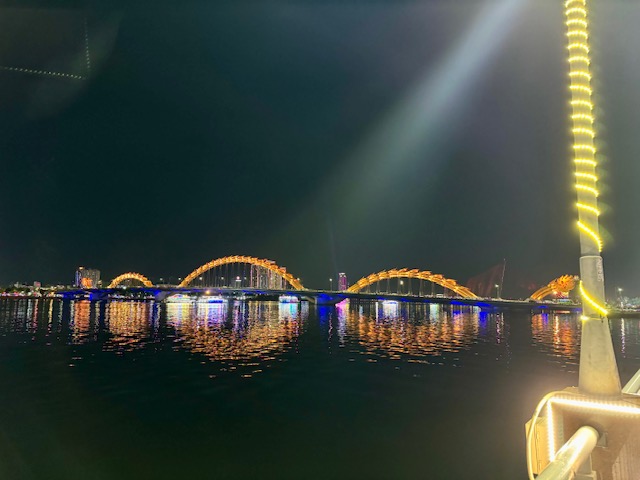 ドラゴンブリッジ