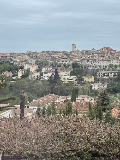 ロザリオ礼拝堂から望む旧市街