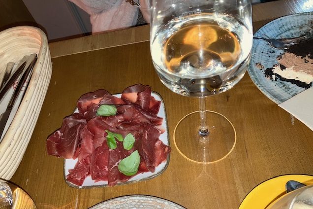 追加で頼んだ生ハムも美味しかったです