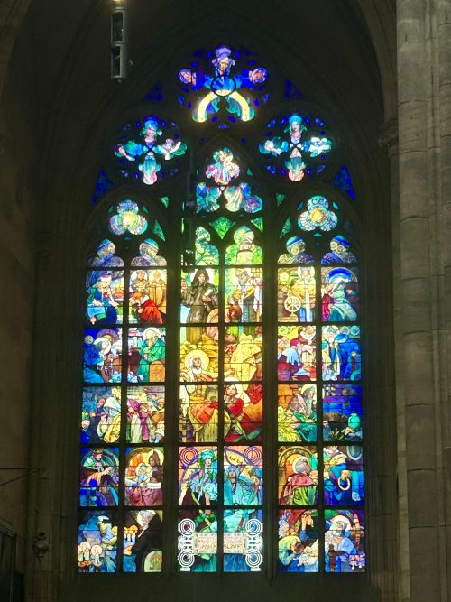 ミュシャのステンドグラス