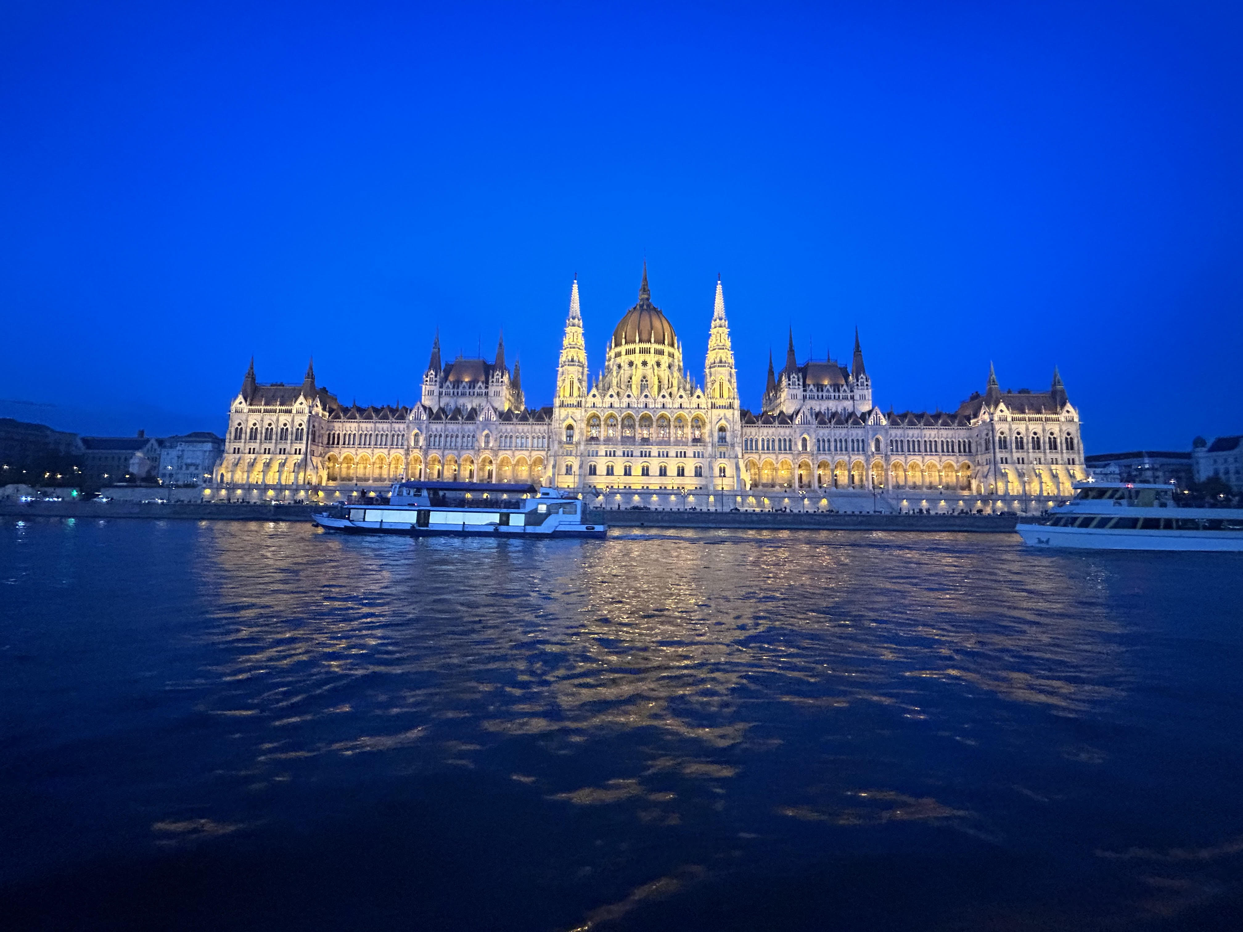 ドナウ川クルーズ