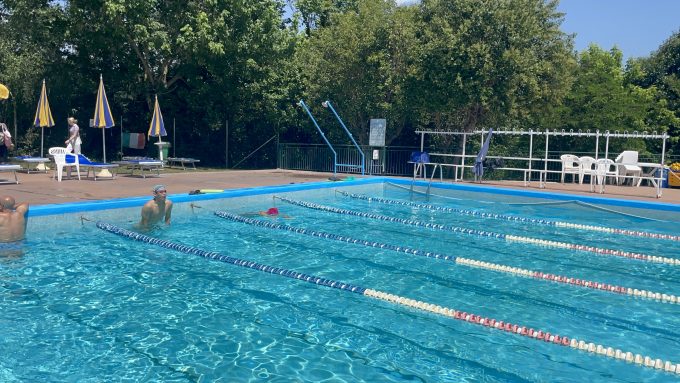 地元のプール「Piscina Sporting Club Ostiense」