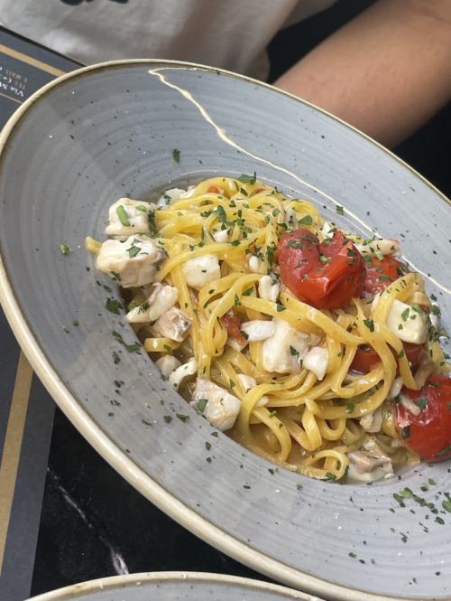 トマト&白身魚のパスタ