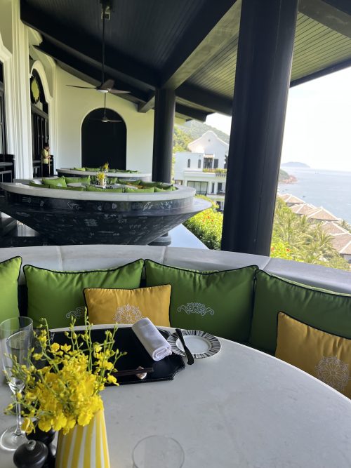 「宙に浮かぶ」感覚のノンラー席