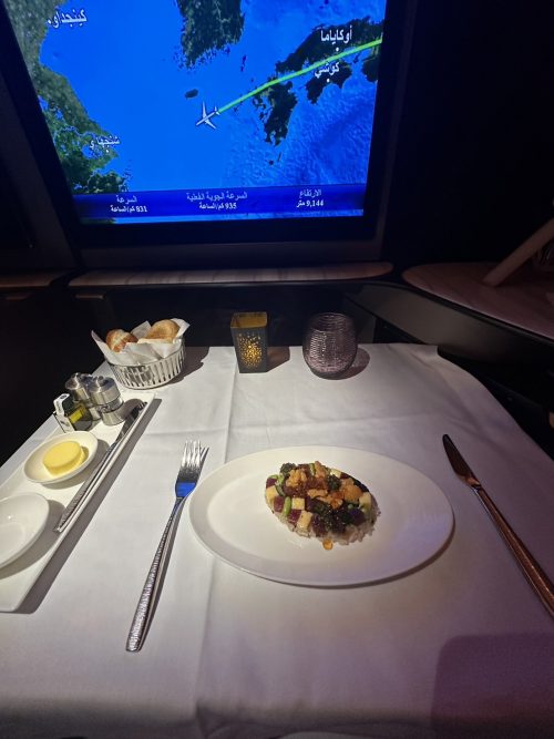 ビジネスクラスの機内食