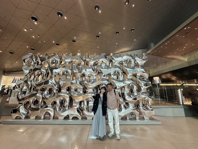 ドーハのハマド国際空港にて