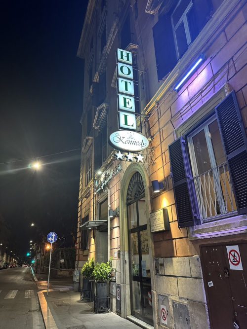 ローマでの滞在先ケネディ