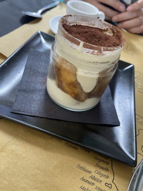 「Divinostilia food&winebar」のティラミス