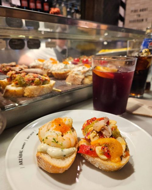 ミゲル市場のタパス