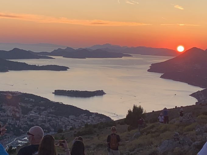 スルジ山 山頂からのアドリア海沈む夕日