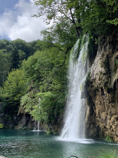 早朝の風のない日、湖のリフレクションが素敵でした