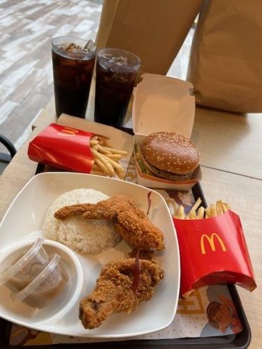 マックに何故かライス