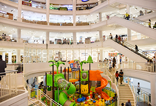 ショッピングモール