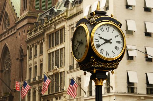 ニューヨーク　街の時計