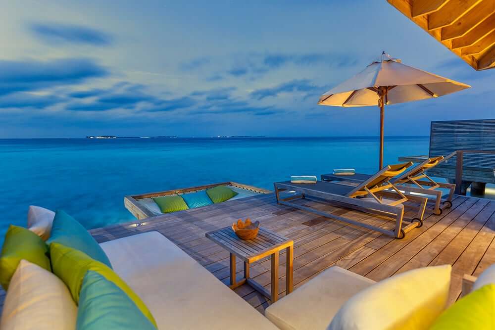 フラワリ アイランド リゾート（ロマンティックオーシャンヴィラ客室一例）