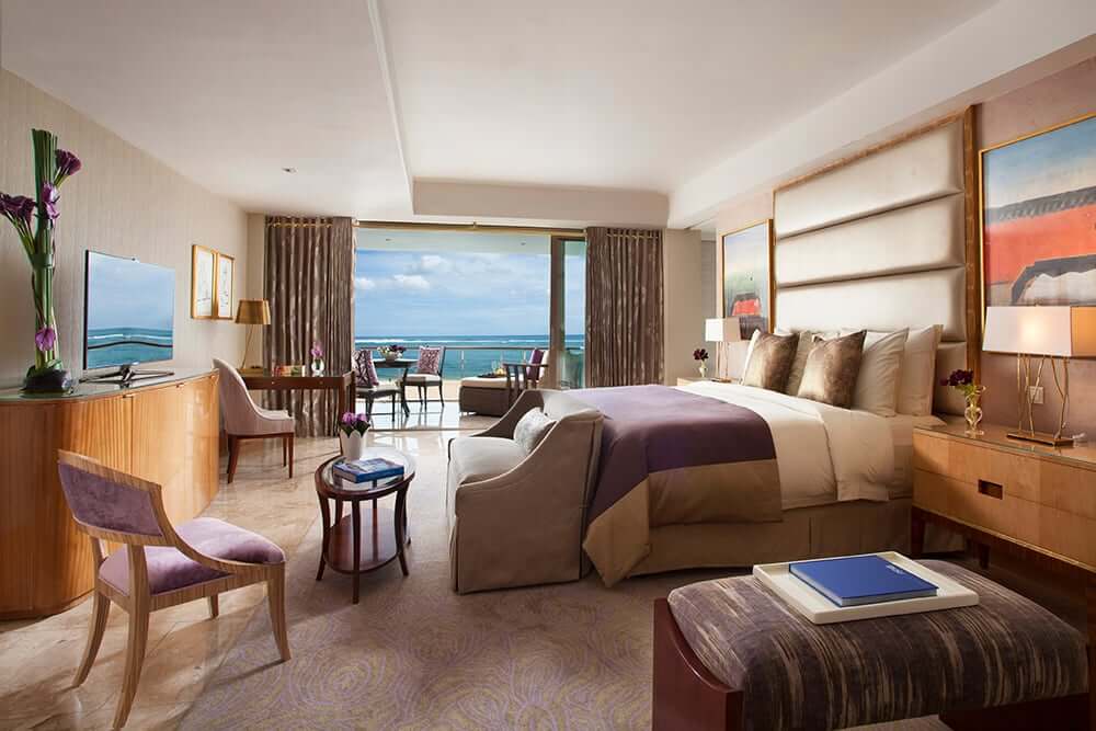 お部屋から絶景の海を楽しめるスイートルーム（ザ・ムリア）