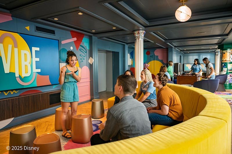 ディズニー・ウィッシュ号内の14歳～17歳が対象の専用スペース「ヴァイブ」