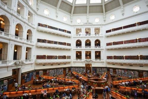 ビクトリア州立図書館