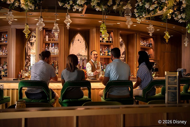 ディズニー・ウィッシュ号内のバー「バイユー」