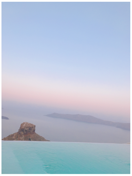 サントリーニ島の海